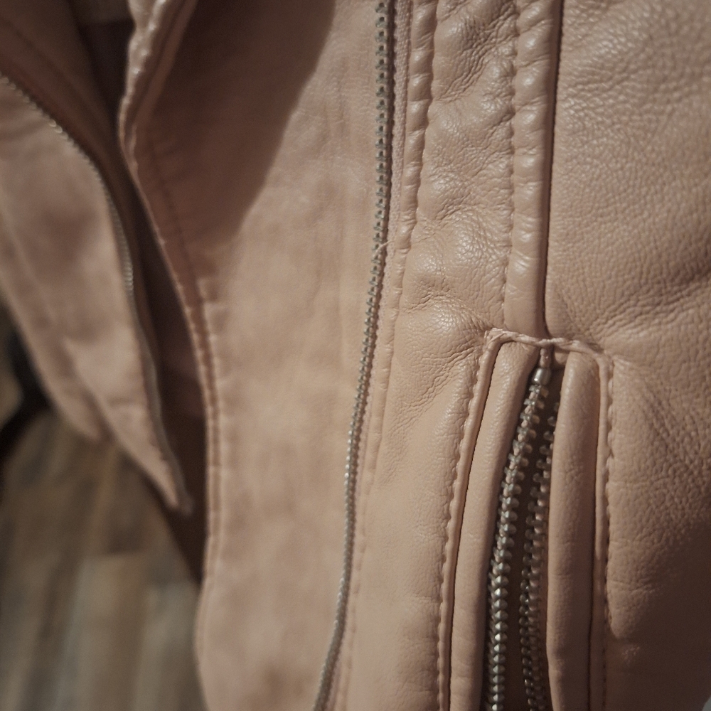 NWT AMERICAN RAG X SMALL PLEATHER VERY LIGHT PINK MOTO JACKET - Picture 5 of 9